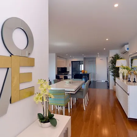 Sec Xxi 12 - 3 Bed Flat Apartamento *