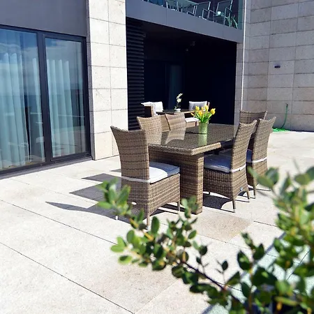 Sec Xxi 12 - 3 Bed Flat Φουνκάλ