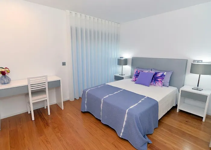 Sec Xxi 12 - 3 Bed Flat * 푼샬