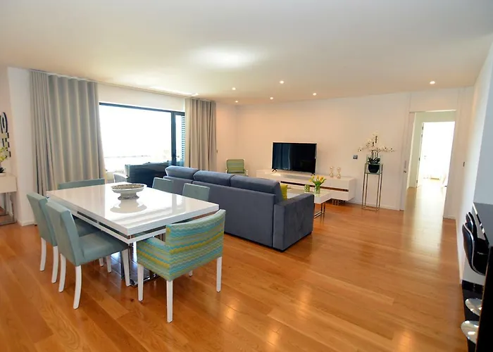 Sec Xxi 12 - 3 Bed Flat 아파트 푼샬