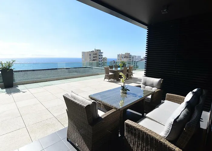 Sec Xxi 12 - 3 Bed Flat * 푼샬