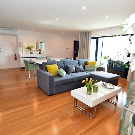 Lejlighed Sec Xxi 12 - 3 Bed Flat *